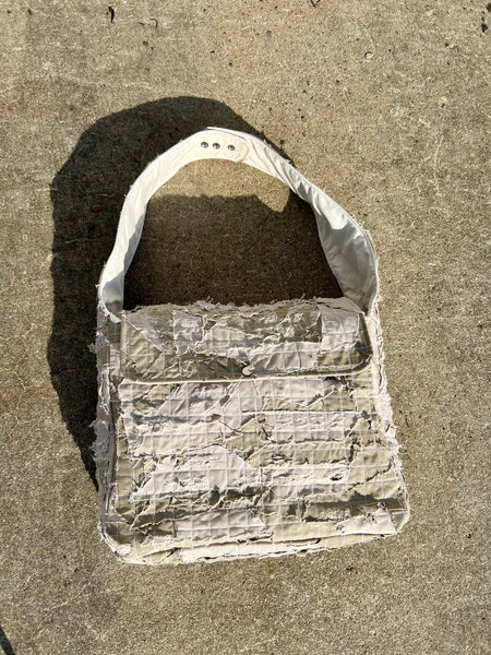 "SANDSTORM" MESSENGER BAG