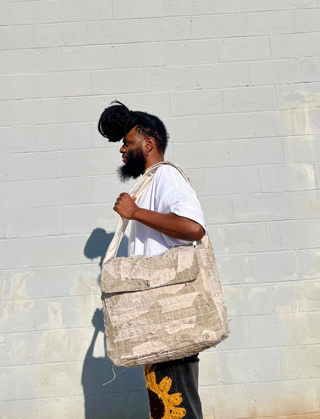 "SANDSTORM" MESSENGER BAG