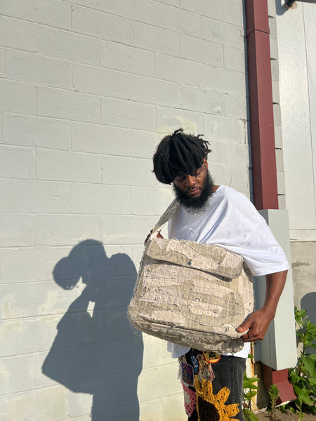 "SANDSTORM" MESSENGER BAG